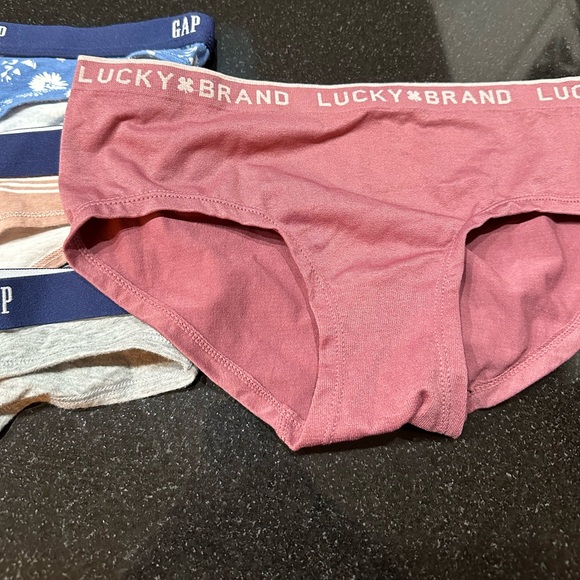 NEW Gap and Lucky Brand set of underwear - Picture 3 of 3